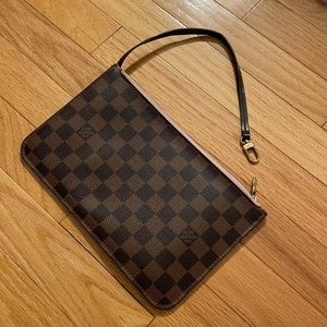 Used authentic Neverful pouch